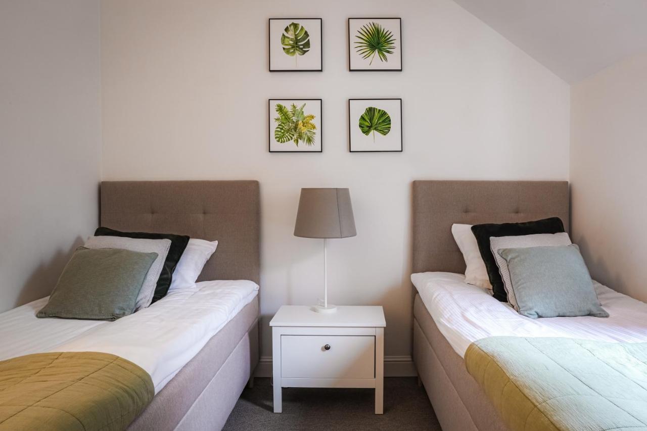 Dwor Konstancin Hotel Luaran gambar